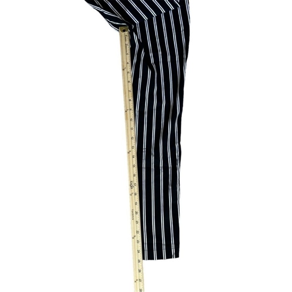 Black and White Striped Pants 🖤🤍🖤 - Picture 9 of 9